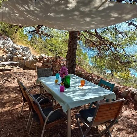 A Small Stone House By The Sea, In A Wineyard Nerezisca 外观 照片
