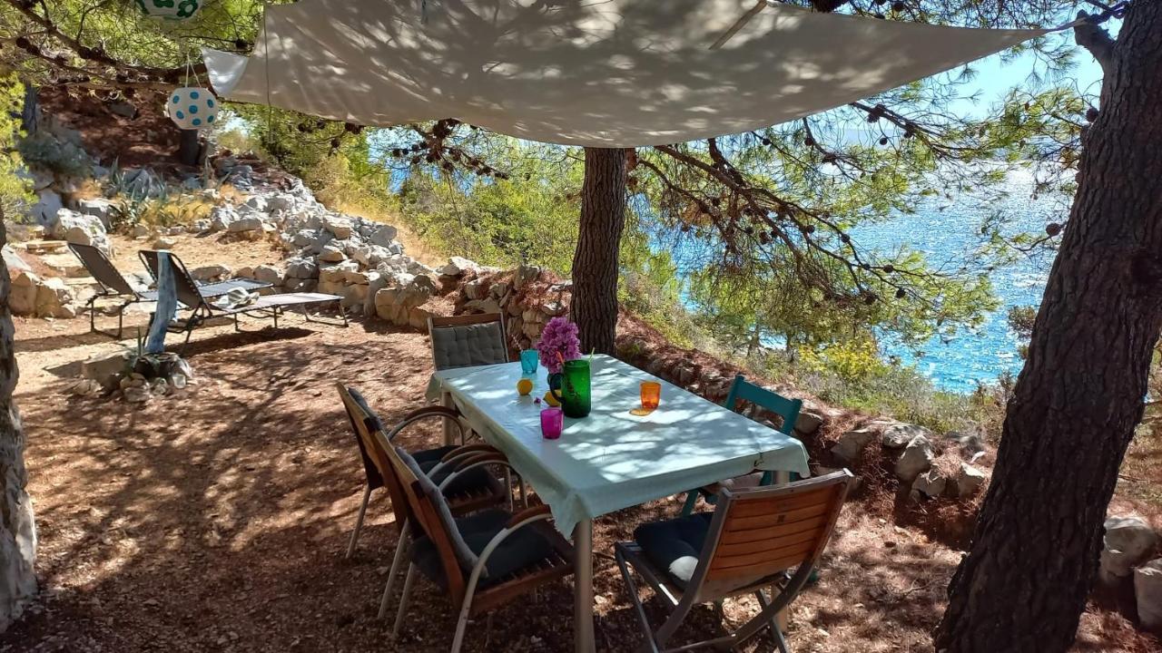 A Small Stone House By The Sea, In A Wineyard Nerezisca 外观 照片